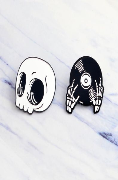 skull record hand bone enamel combination special cartoon brooch creative lapels denim coat badge gift pins7016427, Gray
skull record hand bone enamel combination special cartoon brooch creative lapels denim coat badge gift pins7016427, Gray