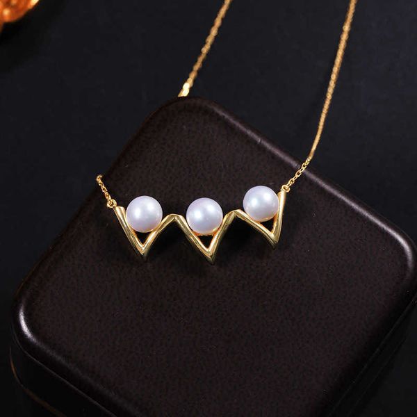 designer new tiffay's round multi bead demon v-shaped pearl necklace with light luxury temperament full body 925 silver collar chain ne
designer new tiffay's round multi bead demon v-shaped pearl necklace with light luxury temperament full body 925 silver collar chain ne