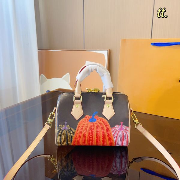 designer handbag travel shoulder bag speedy 25 30 35 crossbody bags women pillow totes oxidize leather classic letter zipper handbags purse
designer handbag travel shoulder bag speedy 25 30 35 crossbody bags women pillow totes oxidize leather classic letter zipper handbags purse