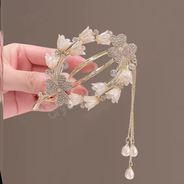 crystal garland hair clip for women elegant temperament hair claws for girls exquisite gentle headdress korean hair accessoires, Slivery;white
crystal garland hair clip for women elegant temperament hair claws for girls exquisite gentle headdress korean hair accessoires, Slivery;white