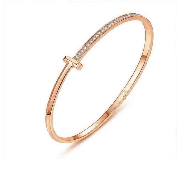 2023 new fashion bracelet bangle christmas gift ladies jewelry trend letter square bracelet with original velvet bag with box, Black
2023 new fashion bracelet bangle christmas gift ladies jewelry trend letter square bracelet with original velvet bag with box, Black