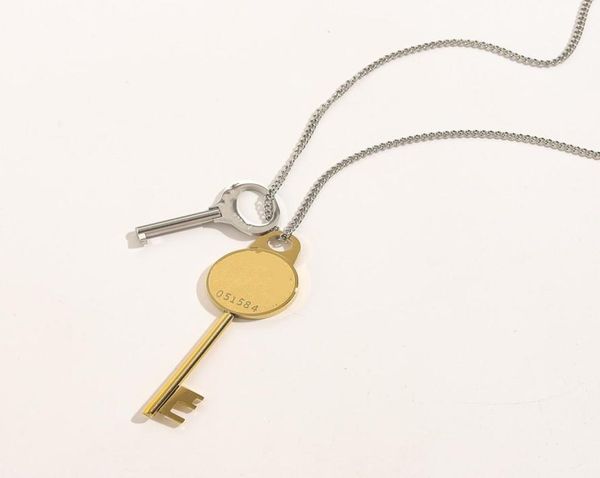 luxury brand pendant necklace keyshaped necklace letter v necklaces with logo and gift box6416968, Silver
luxury brand pendant necklace keyshaped necklace letter v necklaces with logo and gift box6416968, Silver