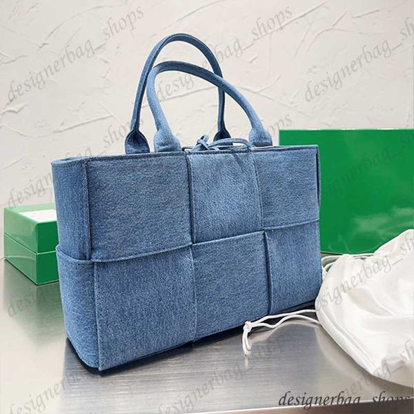 new luxury bags famous bags woven shopping bags cowboy bags handbags tote bags with zipper small wallet 2 in 1 large capacity handbags tote
new luxury bags famous bags woven shopping bags cowboy bags handbags tote bags with zipper small wallet 2 in 1 large capacity handbags tote
