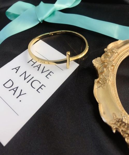 bracelets bangle luxury designer classical letter 18k gold plated stainless steel women wedding lovers gift bangles accessories wh4406672, Black
bracelets bangle luxury designer classical letter 18k gold plated stainless steel women wedding lovers gift bangles accessories wh4406672, Black
