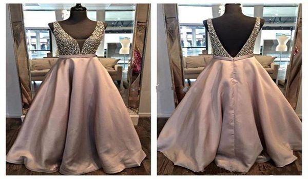 2020 new long evening dresses backless ball gown deep v neck beading satin sleeveless occasion dress pageant party prom4773813, Black;red
2020 new long evening dresses backless ball gown deep v neck beading satin sleeveless occasion dress pageant party prom4773813, Black;red