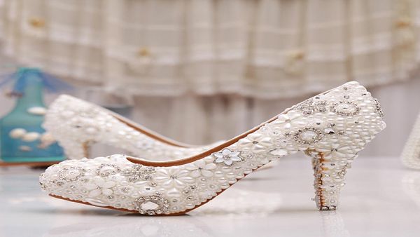 luxuy handmade pearl crystal diamond wedding shoes white bridal dress shoes women platform high heels 3 inches glitter pumps 1565047, Black
luxuy handmade pearl crystal diamond wedding shoes white bridal dress shoes women platform high heels 3 inches glitter pumps 1565047, Black