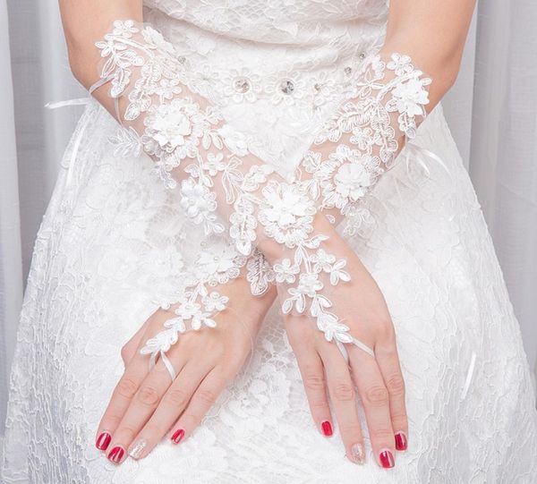 2019 white fingerless applique lace long bridal wedding gloves wedding accessories above elbow length9783071
2019 white fingerless applique lace long bridal wedding gloves wedding accessories above elbow length9783071
