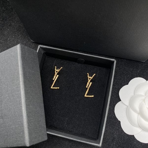 simple ins designers stud y letter 18k gold women studs earrings fashion jewelry for party wedding birthday gift, Golden;silver
simple ins designers stud y letter 18k gold women studs earrings fashion jewelry for party wedding birthday gift, Golden;silver