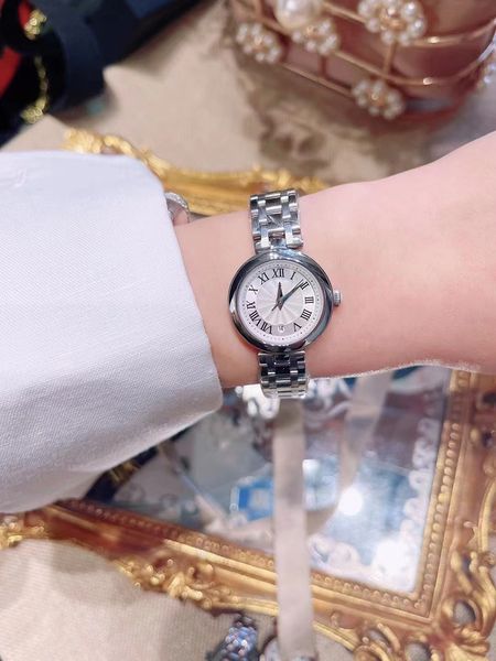 fashion designer women's watch quartz movement 316 stainless steel case small red book two colors, Slivery;brown
fashion designer women's watch quartz movement 316 stainless steel case small red book two colors, Slivery;brown