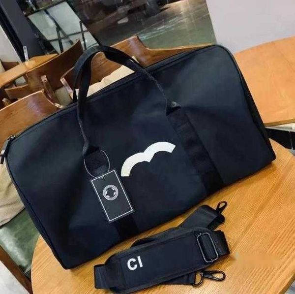 luxury fashion men women high-quality bags brand designer luggage handbags large capacity sport bag
luxury fashion men women high-quality bags brand designer luggage handbags large capacity sport bag