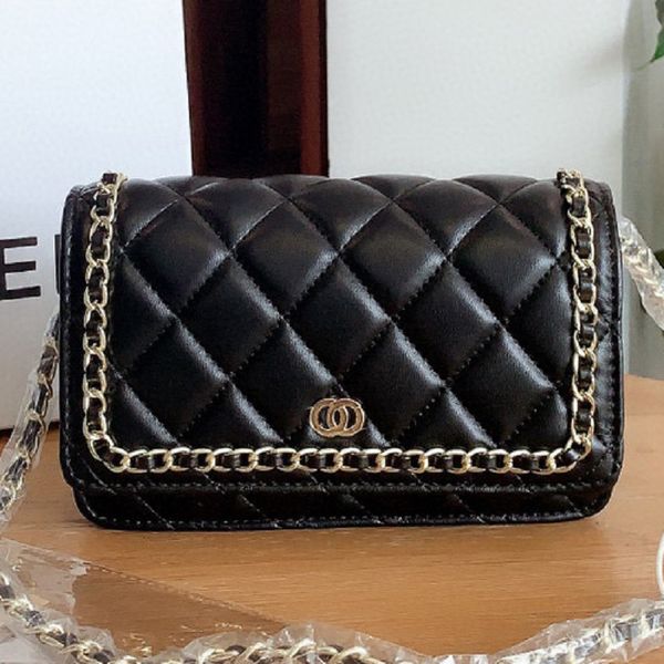 designer bag shoulder bags flap handbag women crossbody luxurious gold chain purse lamskin leather envelope clutch black wallet1
designer bag shoulder bags flap handbag women crossbody luxurious gold chain purse lamskin leather envelope clutch black wallet1