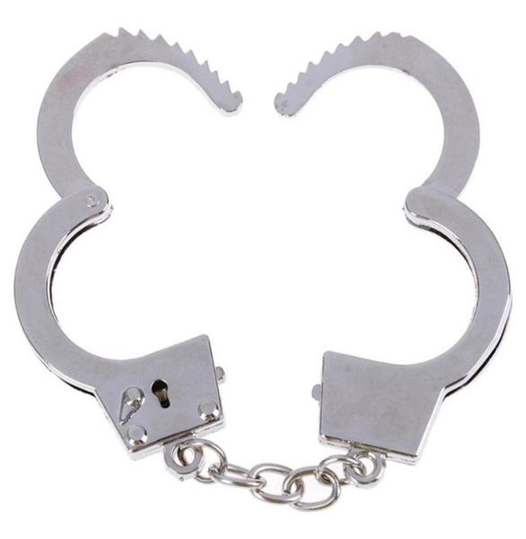2021 new 100pcslot fashion metal handcuff keychains mini handcuff shaped keyrings key99682675307246, Slivery;golden
2021 new 100pcslot fashion metal handcuff keychains mini handcuff shaped keyrings key99682675307246, Slivery;golden
