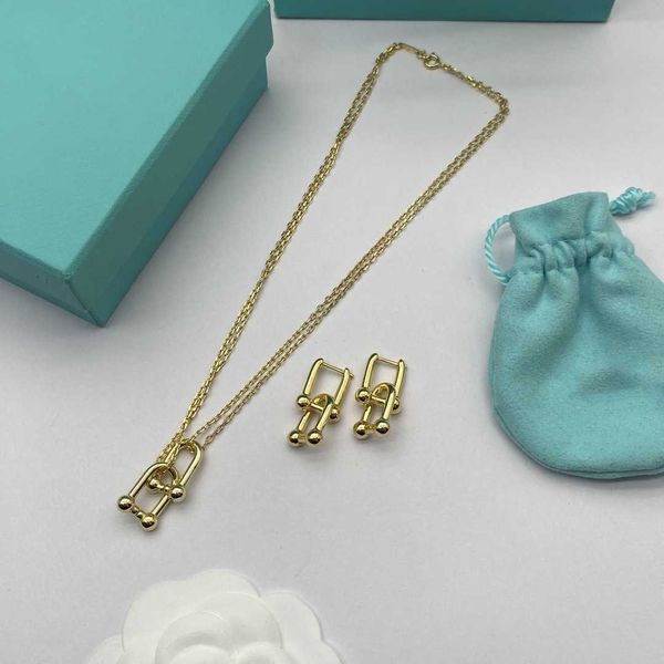 designer new tiffay's new u-shaped horseshoe double layer necklace women's luxury fashion tiffay suit tiktok live broadcast, Silver
designer new tiffay's new u-shaped horseshoe double layer necklace women's luxury fashion tiffay suit tiktok live broadcast, Silver