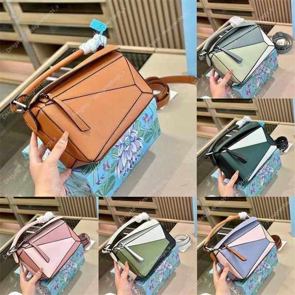 tote luxurys handbags trend genuine leather fashion new women pillow geometric spliced handheld contrast shoulder oblique straddle s designe
tote luxurys handbags trend genuine leather fashion new women pillow geometric spliced handheld contrast shoulder oblique straddle s designe
