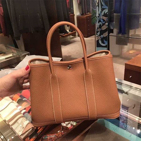 designer authentic handbag hemrres classic garden party tote bag 2023 new cowhide women's single-shoulder skew straddle simple portable
designer authentic handbag hemrres classic garden party tote bag 2023 new cowhide women's single-shoulder skew straddle simple portable