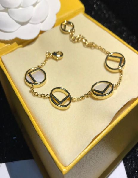 bracelets luxury designer bracelet jewelry fashion women jewelry mens lovers gifts irregular color ladies with box d217086f9693729, Golden;silver
bracelets luxury designer bracelet jewelry fashion women jewelry mens lovers gifts irregular color ladies with box d217086f9693729, Golden;silver