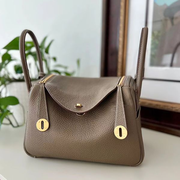 designer herbags totes lindies envelope camera bags women luxury tote handbags clutch bag designer mini shoulder bag men classic underarm ba
designer herbags totes lindies envelope camera bags women luxury tote handbags clutch bag designer mini shoulder bag men classic underarm ba
