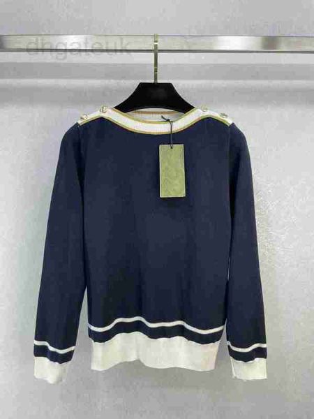 women's sweaters designer womens contrasting color striped border metal shoulder buckle crewneck sweater long sleeve bundle design fash, White;black
women's sweaters designer womens contrasting color striped border metal shoulder buckle crewneck sweater long sleeve bundle design fash, White;black