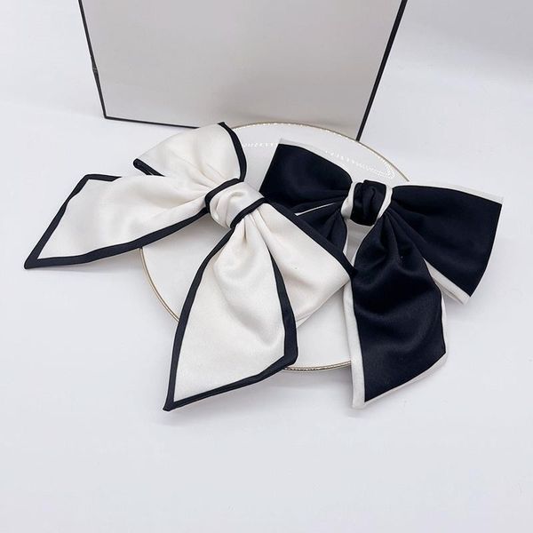luxury designer hair clip clasp high horsetail fixed hair clasp double letters c spring clamp clamp hair ornament new hair clip bow headband, Golden;silver
luxury designer hair clip clasp high horsetail fixed hair clasp double letters c spring clamp clamp hair ornament new hair clip bow headband, Golden;silver