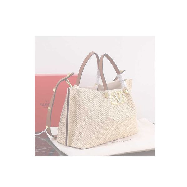 luxe 2023 summer new designer valention bag women gym waist chain bags 963k v-button willow nail chain tote bag shopping bag crossbody handb
luxe 2023 summer new designer valention bag women gym waist chain bags 963k v-button willow nail chain tote bag shopping bag crossbody handb