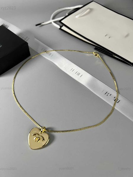 designer women pendant necklaces minimalist chain jewelry logo embossed heart shaped pendant necklace including box preferred gift, Silver
designer women pendant necklaces minimalist chain jewelry logo embossed heart shaped pendant necklace including box preferred gift, Silver