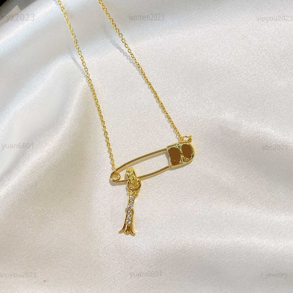 designer women pendant necklaces golden chain jewelry diamond cross pin pendant necklace including box preferred gift, Silver
designer women pendant necklaces golden chain jewelry diamond cross pin pendant necklace including box preferred gift, Silver