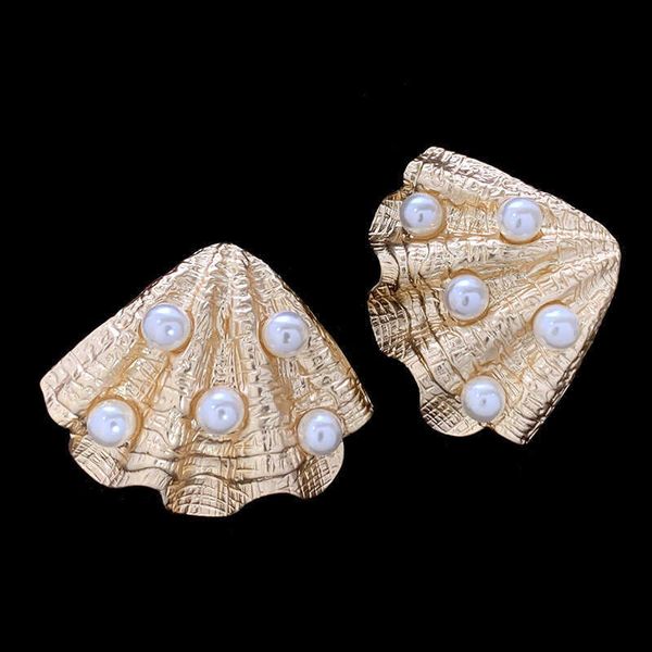 charm s925 silver needle gold shell design sense pearl exaggerated earrings for women's middle ages small and luxury 230630, Golden
charm s925 silver needle gold shell design sense pearl exaggerated earrings for women's middle ages small and luxury 230630, Golden