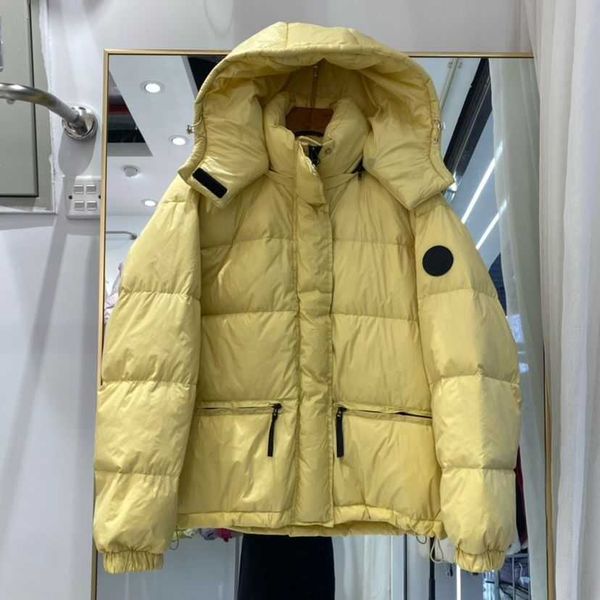 autumn and winter ladies hooded loose down short coat, hat detachable, cuff hem tighten warm and not leak, edition style loose fashion., Black
autumn and winter ladies hooded loose down short coat, hat detachable, cuff hem tighten warm and not leak, edition style loose fashion., Black
