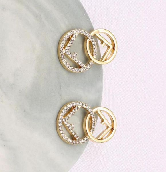 women brand earrings designers ear stud 18k gold plated crystal geometry earring for wedding party jewerlry accessorie1456341, Golden;silver
women brand earrings designers ear stud 18k gold plated crystal geometry earring for wedding party jewerlry accessorie1456341, Golden;silver