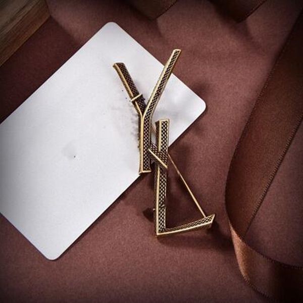 high-grade brooch for women designer, vintage luxury bronze suit decorative pins, the choice of gift for teachers, Gray
high-grade brooch for women designer, vintage luxury bronze suit decorative pins, the choice of gift for teachers, Gray