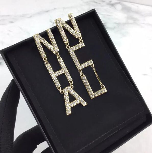 18k gold-plated rhinestone letter logo dangle perfect luxury earrings designer jewelry with box, Silver
18k gold-plated rhinestone letter logo dangle perfect luxury earrings designer jewelry with box, Silver