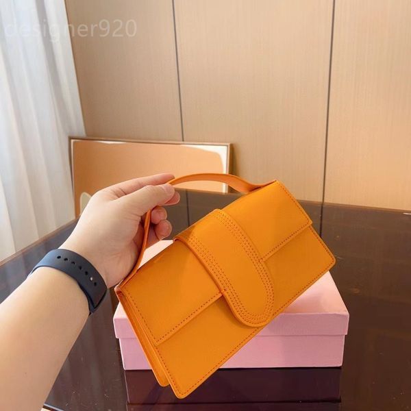 pochette clutch purse branded bags portable messenger bag handbags designer small square bag classic ladies brand casual mini all-match bags
pochette clutch purse branded bags portable messenger bag handbags designer small square bag classic ladies brand casual mini all-match bags