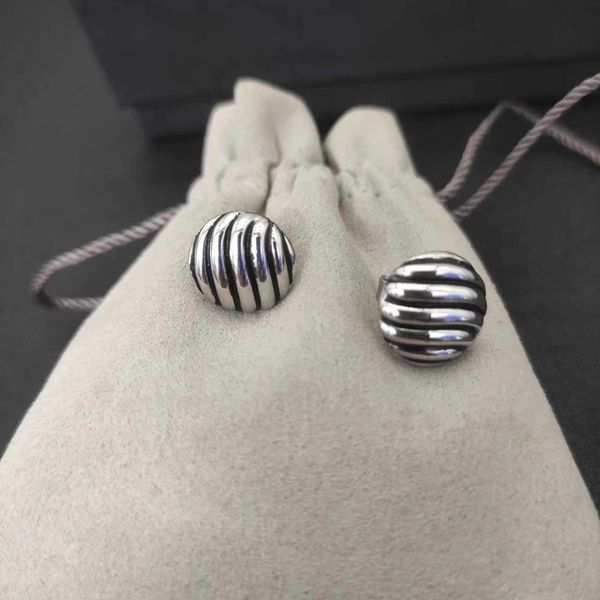 stud designer earstuds gold round hoop popular earring earrings s925 for women sterling silver trendy 2023 retro twist pearl diamond luxury, Golden
stud designer earstuds gold round hoop popular earring earrings s925 for women sterling silver trendy 2023 retro twist pearl diamond luxury, Golden