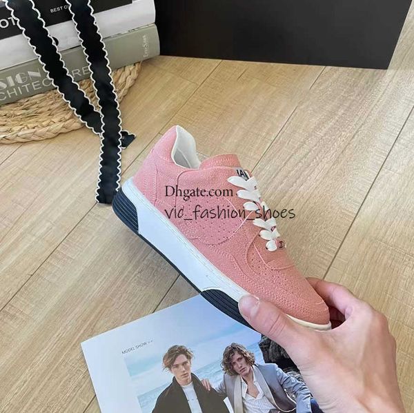 channel shoes 7a 2023 new designer running shoes fashion sneakers mens and womens luxury sports shoe new casual trainers classic ccity sneak, Black
channel shoes 7a 2023 new designer running shoes fashion sneakers mens and womens luxury sports shoe new casual trainers classic ccity sneak, Black
