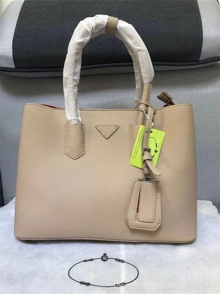 briefcase entrusted bag file bag luxury men and women designer bag multicolor solid color bag cowhide leather fashion gold large capacity ha
briefcase entrusted bag file bag luxury men and women designer bag multicolor solid color bag cowhide leather fashion gold large capacity ha
