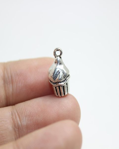 whole 30pcs cake charm 15x8mm antique silver tone mini 3d cake charm pendant for diy jewelry making4027000, Bronze;silver
whole 30pcs cake charm 15x8mm antique silver tone mini 3d cake charm pendant for diy jewelry making4027000, Bronze;silver