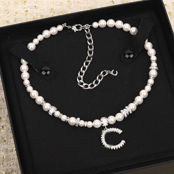 2023 luxury quality charm pendant necklace with diamond in silver plated have box stamp nature shell beads choker style ps7288b
2023 luxury quality charm pendant necklace with diamond in silver plated have box stamp nature shell beads choker style ps7288b
