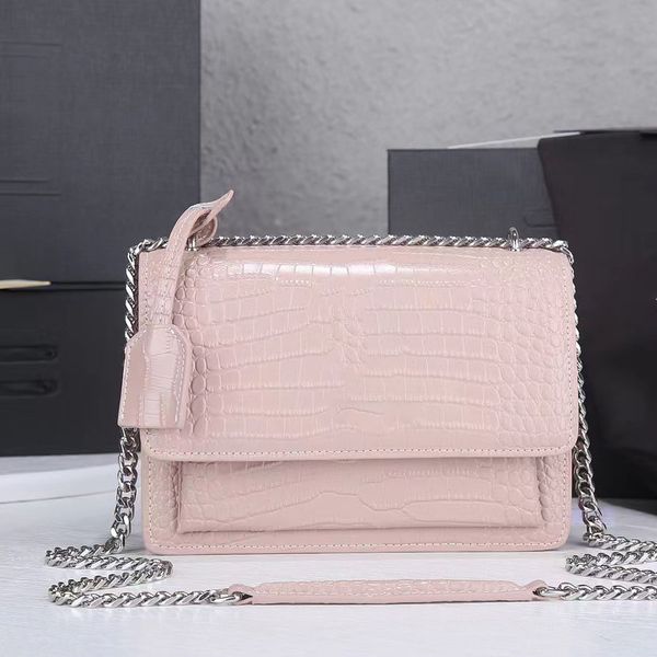chain bag women's crossbody 2023 new fashion bag summer high grade one shoulder small square bag
chain bag women's crossbody 2023 new fashion bag summer high grade one shoulder small square bag