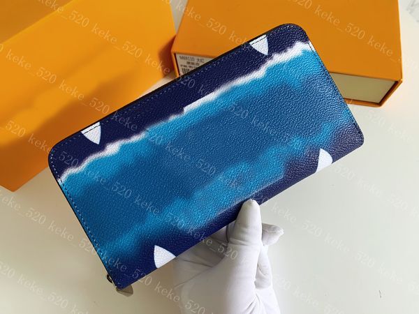 2023 fashion flowers designer wallets luxurys men women leather bags quality classic letters key coin purse plaid card holder m69110 blue, Red;black
2023 fashion flowers designer wallets luxurys men women leather bags quality classic letters key coin purse plaid card holder m69110 blue, Red;black