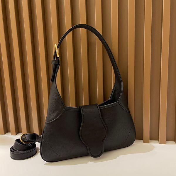 the brand's designer crescent bag, crescent-shaped handbag, luxury women's shoulder bag, soft leather material, adjustable shoulde
the brand's designer crescent bag, crescent-shaped handbag, luxury women's shoulder bag, soft leather material, adjustable shoulde