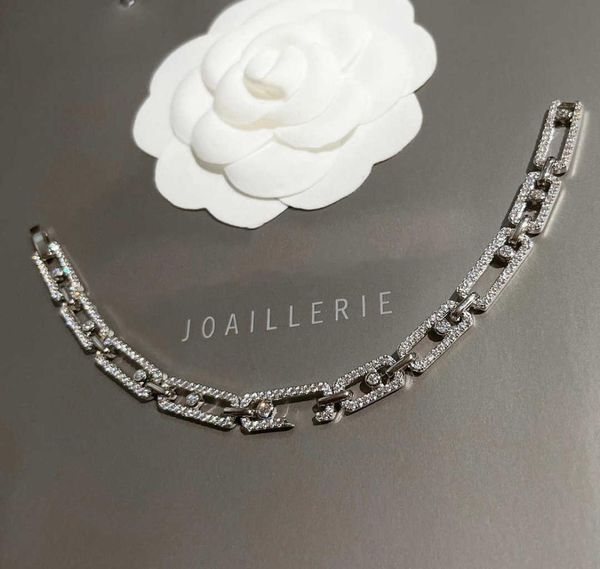 new brand pure 925 sterling silver jewelry for women thick chain move diamond bracelet party wedding luxury jewelry summer beach3926122, Golden;silver
new brand pure 925 sterling silver jewelry for women thick chain move diamond bracelet party wedding luxury jewelry summer beach3926122, Golden;silver