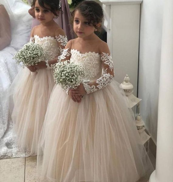 cute long sleeves flower girls dresses for weddings sheer neck lace tulle floor length ball gown princess children birthday party 5993012, White;blue
cute long sleeves flower girls dresses for weddings sheer neck lace tulle floor length ball gown princess children birthday party 5993012, White;blue