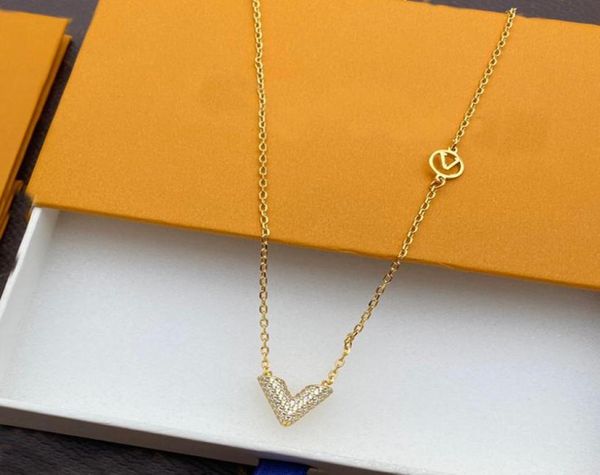 stud earring designer gold necklace women classic pendant charm diamond earring love necklaces with box fashion luxury jewelrys me4557376, Silver
stud earring designer gold necklace women classic pendant charm diamond earring love necklaces with box fashion luxury jewelrys me4557376, Silver