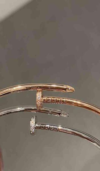 v gold second generation high version kajia head and tail nail bracelet 2022 new female fashion6074758, Black
v gold second generation high version kajia head and tail nail bracelet 2022 new female fashion6074758, Black