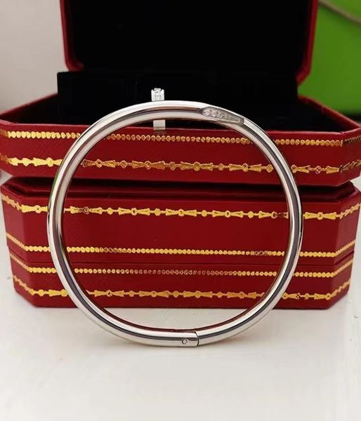 premium edition ladies bangle gold plated high end fashion jewelry box card style6782548, Black
premium edition ladies bangle gold plated high end fashion jewelry box card style6782548, Black