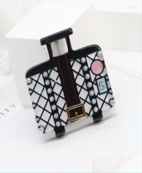 pins brooches brooches 2022 brand designer fashion jewelry vintage lage style acrylic brooch sweater light gold color fine quality4705041, Gray
pins brooches brooches 2022 brand designer fashion jewelry vintage lage style acrylic brooch sweater light gold color fine quality4705041, Gray