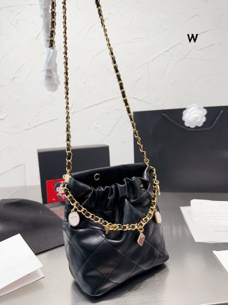 designer drawstring bag bucket bag handbags designer shoulder bag woman vintage chains bag handbags crossbody genuine printing gem pendant16
designer drawstring bag bucket bag handbags designer shoulder bag woman vintage chains bag handbags crossbody genuine printing gem pendant16