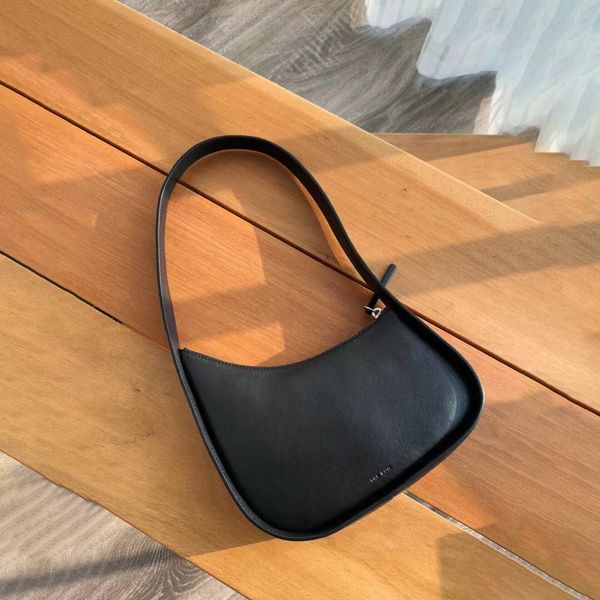 designer the row shoulder bags fashion women luxurys half moon handbags crossbody men genuine leather white underarm tote bag weekend gym pu
designer the row shoulder bags fashion women luxurys half moon handbags crossbody men genuine leather white underarm tote bag weekend gym pu