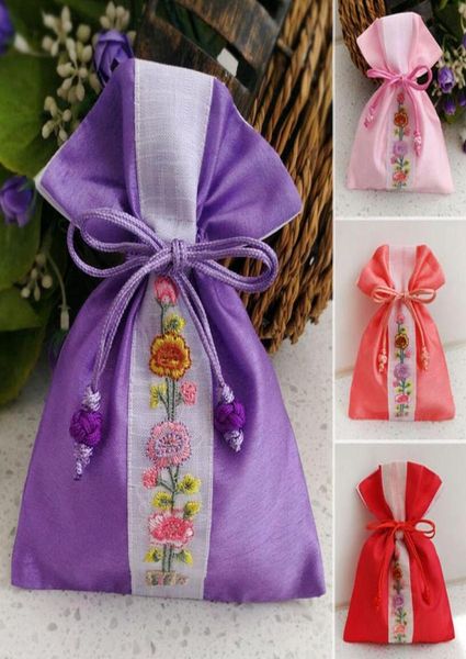 ship 20pcs 1215cm 1519cm 1924cm korea handmade embroider brocade brocart bag jewelry bags candy beads bags wedding party6598249, Pink;blue
ship 20pcs 1215cm 1519cm 1924cm korea handmade embroider brocade brocart bag jewelry bags candy beads bags wedding party6598249, Pink;blue