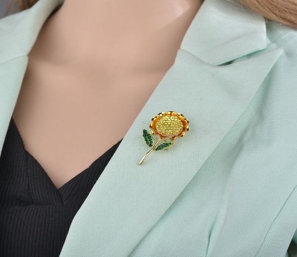 summer style brooches for women fashion yellow rhinestone brooch pin cute mother gift new b2822682964, Gray
summer style brooches for women fashion yellow rhinestone brooch pin cute mother gift new b2822682964, Gray